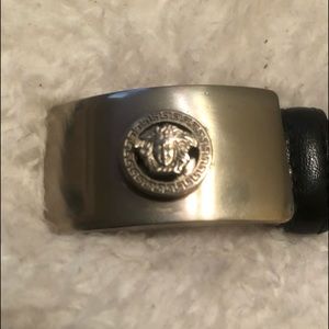 Gianni Versace black leather belt